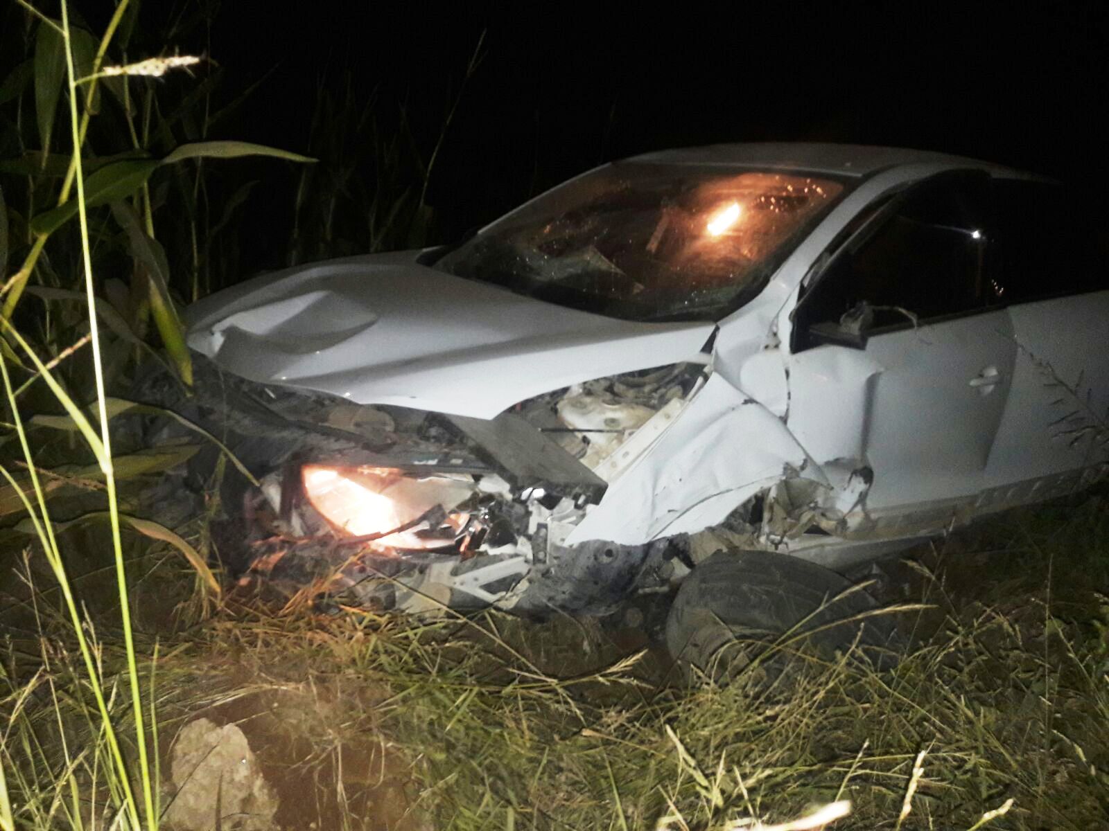 Akçakale’de Trafik Kazası,otomobil şarampole yuvarlandı
